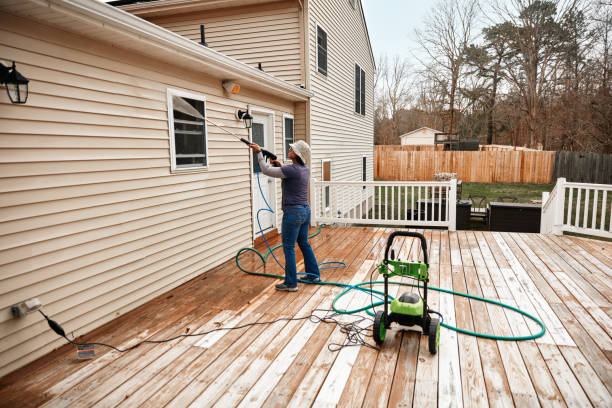 Best Deck Pressure Washing  in Estherville, IA