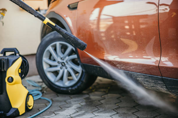 Best Commercial Pressure Washing  in Estherville, IA
